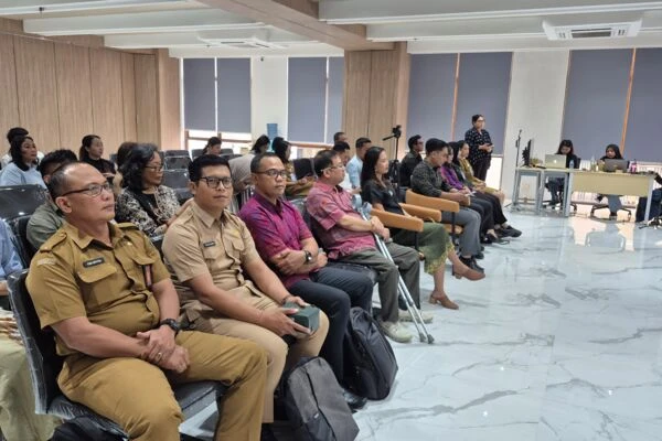 Gebrakan Awal Pekan Disnakerperin Jembrana: Dari Perlinsos Desa Hingga Inovasi Industri Kreatif