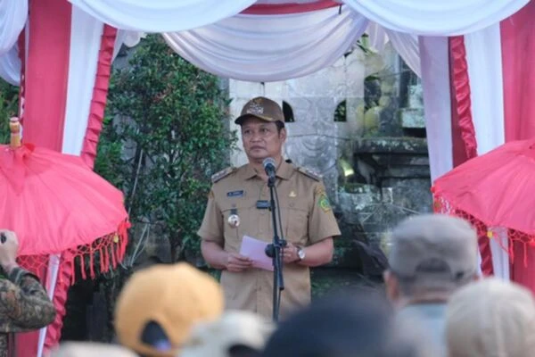 Tegas! Kelola Sampah Berbasis Sumber, Bupati Kembang Hartawan Wajibkan tiap ASN miliki "Teba Modern"